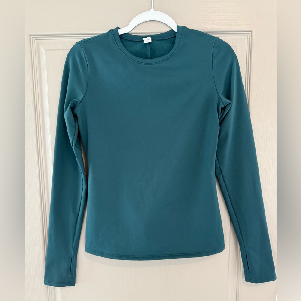 ALO Yoga Teal Long Sleeve Top